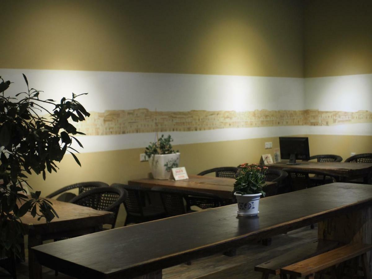 Right Here Hotel Dunhuang Εξωτερικό φωτογραφία