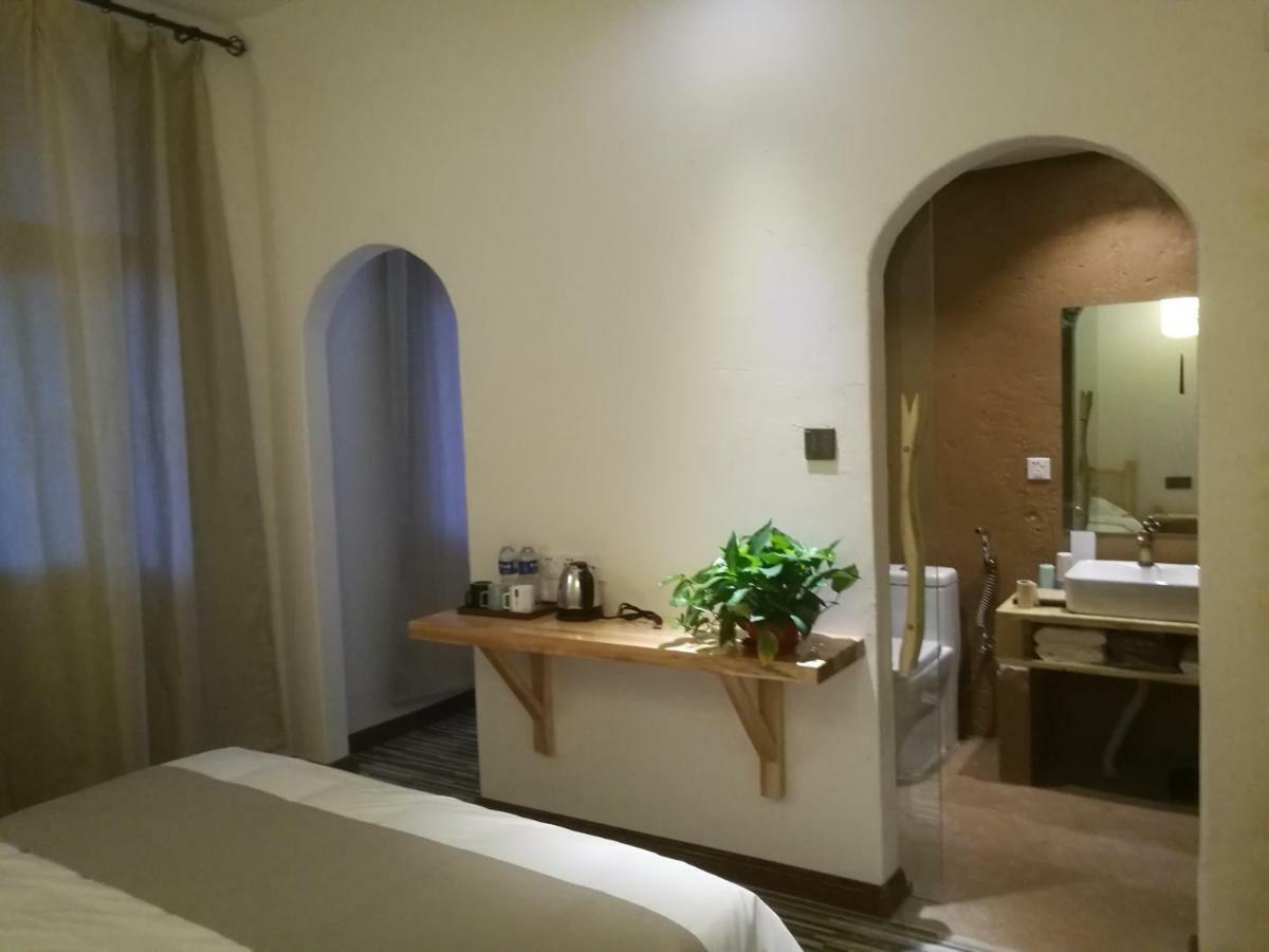 Right Here Hotel Dunhuang Εξωτερικό φωτογραφία